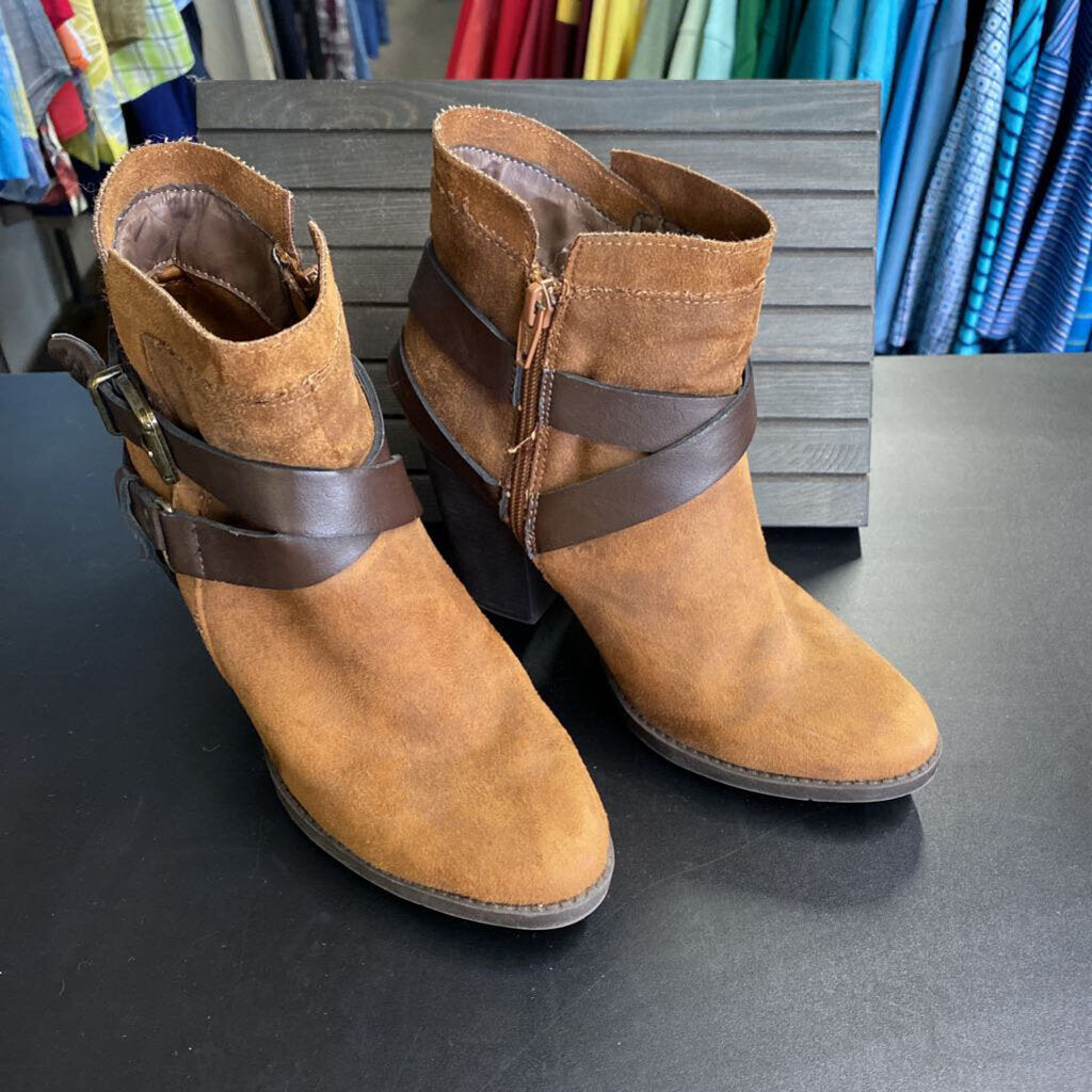 FAUX SUEDE ANKLE BOOTS
