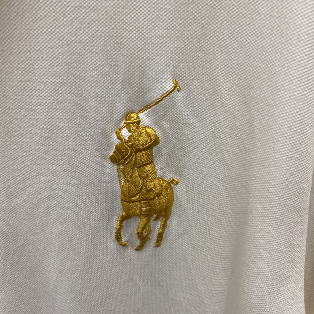*L/S WHITE GRAPHIC POLO WITH EMBRODIERY GOLD PONY