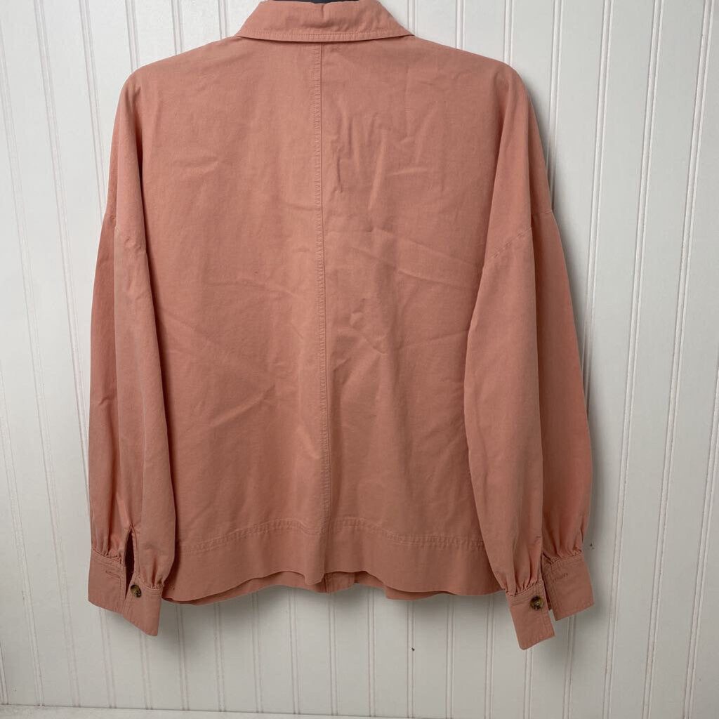 LONG SLEEVED BUTTON DOWN