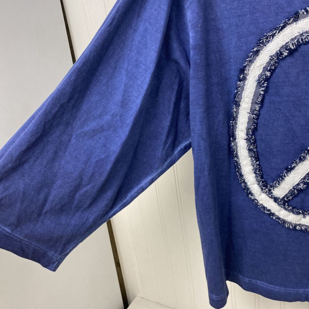 PEACE SIGN LONG SLEEVED