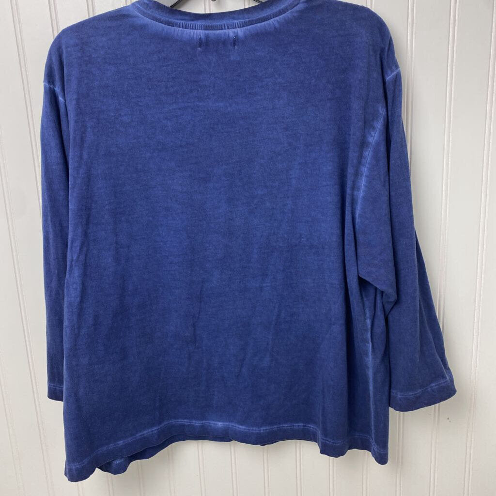 PEACE SIGN LONG SLEEVED