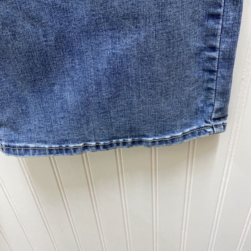 WIDE LEGGED JEANS