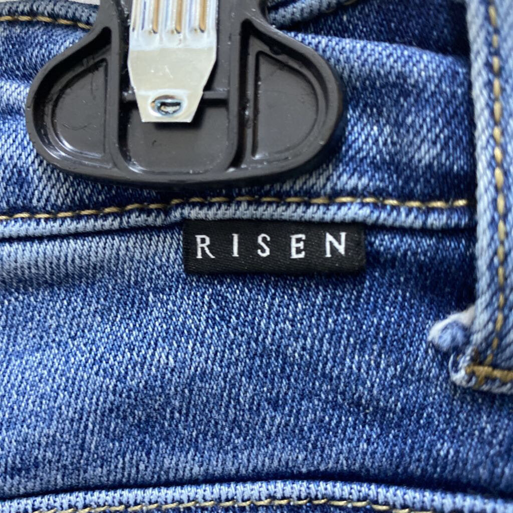 BOOT CUT JEANS