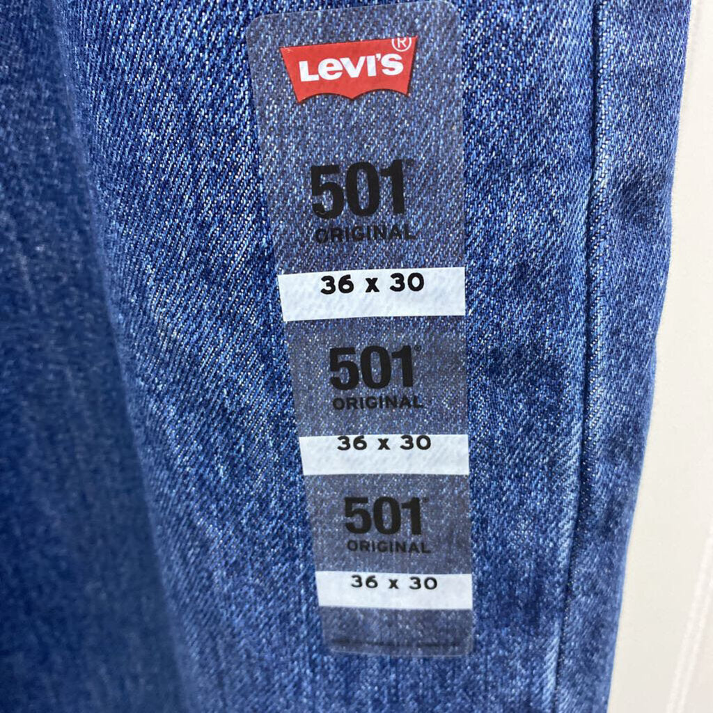 *LEVIS 501 BUTTON FLY