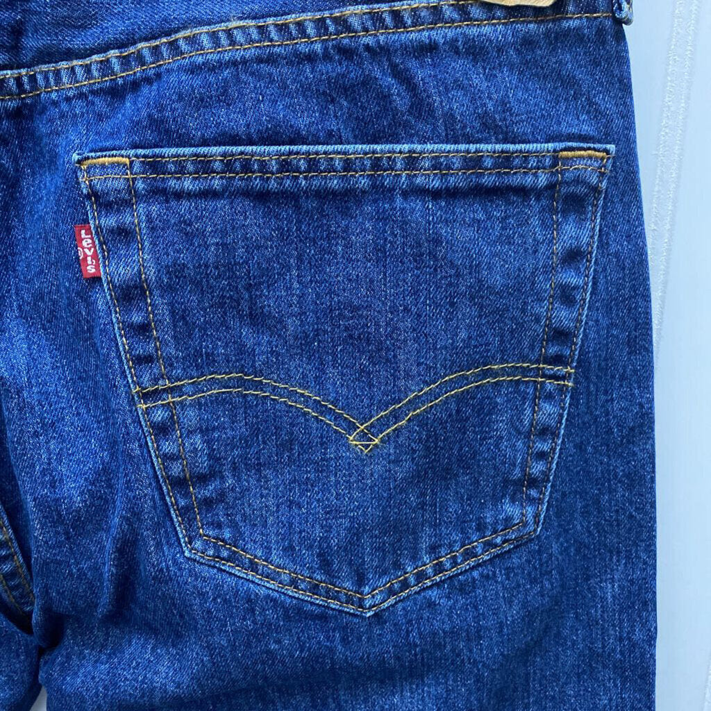 *LEVIS 501 BUTTON FLY