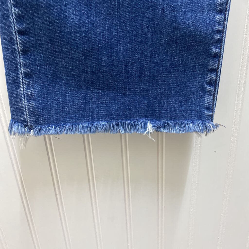 WIDE LEGGED JEANS