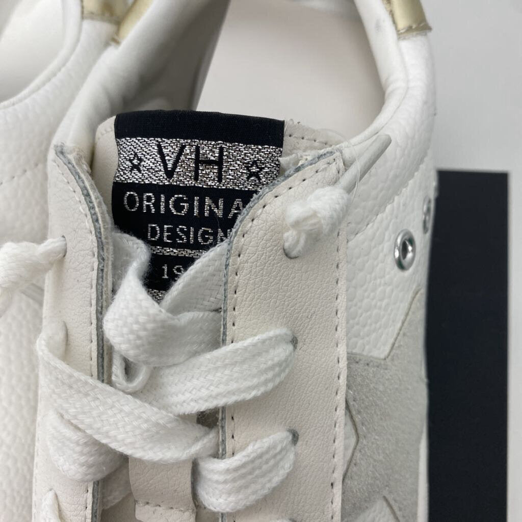 LEATHER TENNIS SHOES