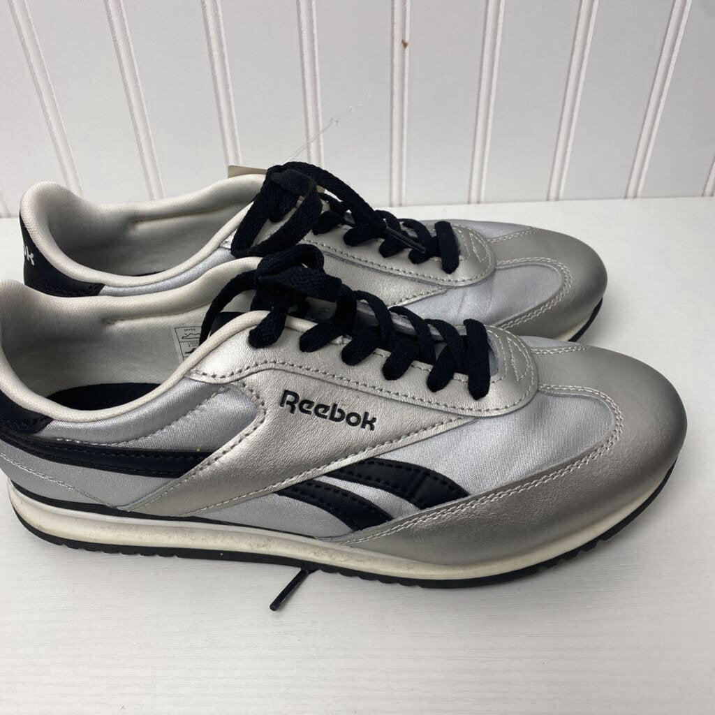 SILVER TENNIS SHOES