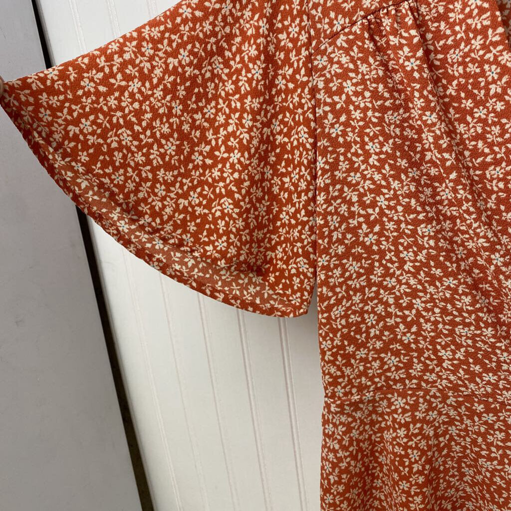 TIE AT WAIST SHORT SLEEVED