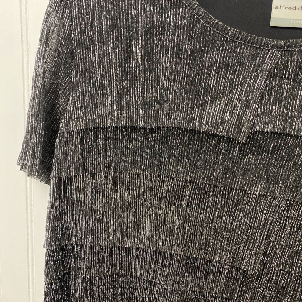 SHORT SLEEVE KNIT TOP