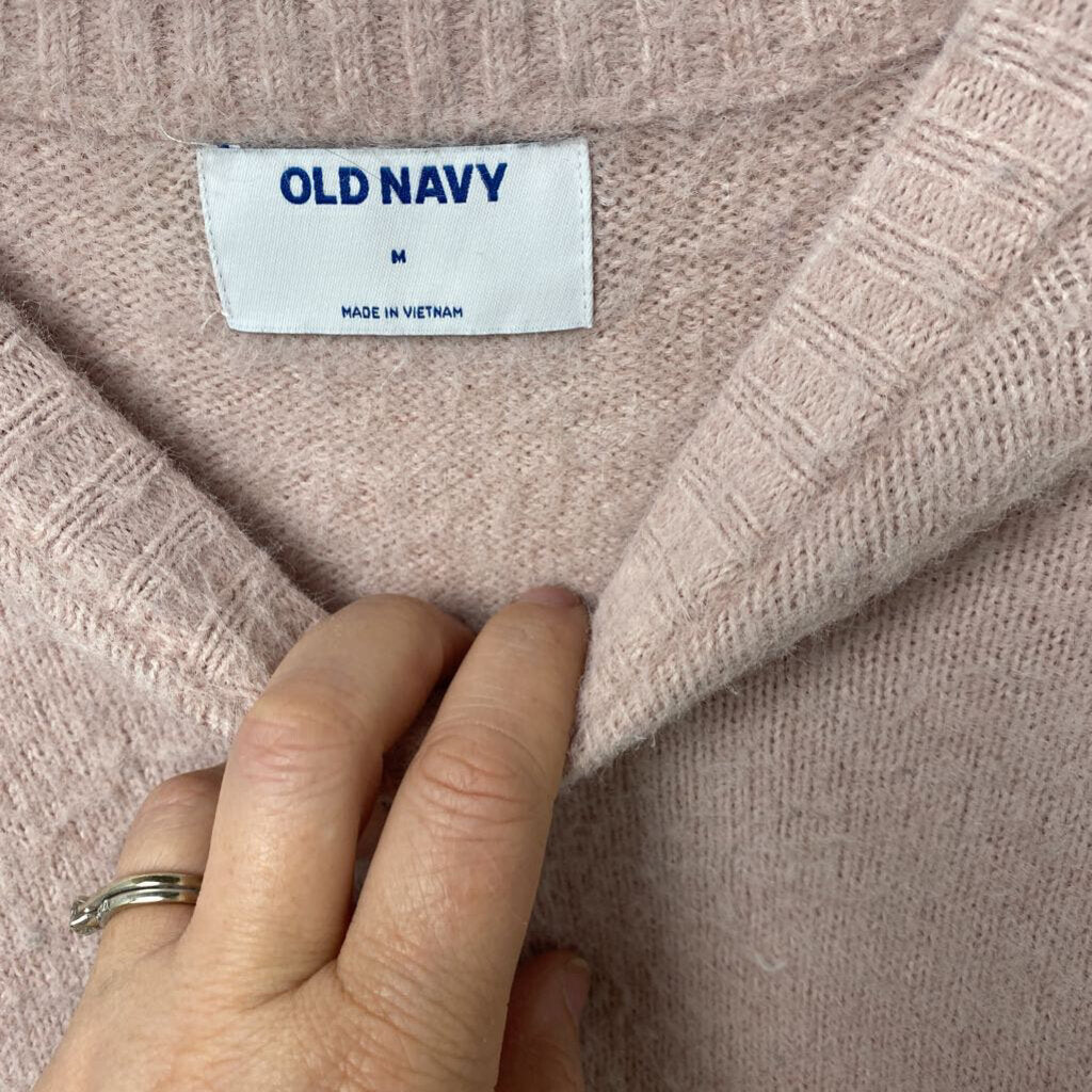 *BASIC SOLID LIGHT PINK SWEATER