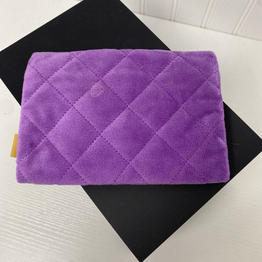 *QUILTED POUCH