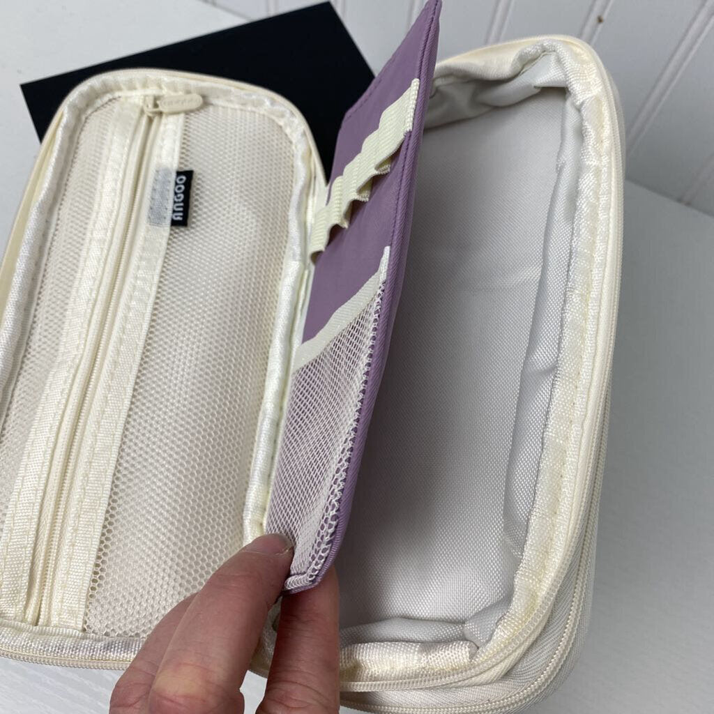*SCHOOL/ MAKEUP POUCH