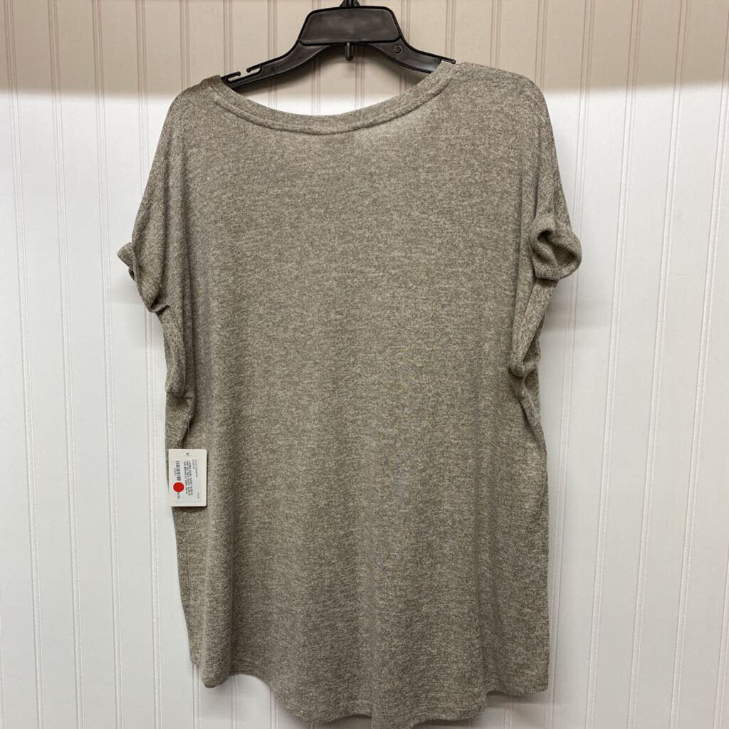 SHORT SLEEVE TOP