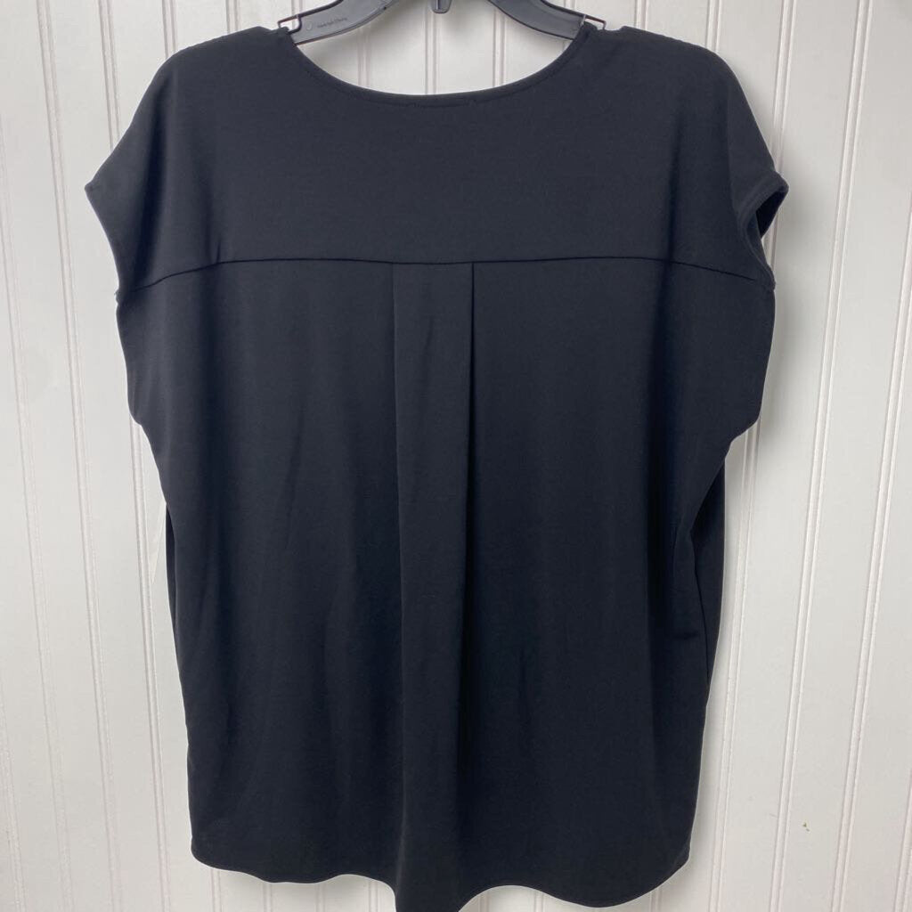 SHORT SLEEVE TOP
