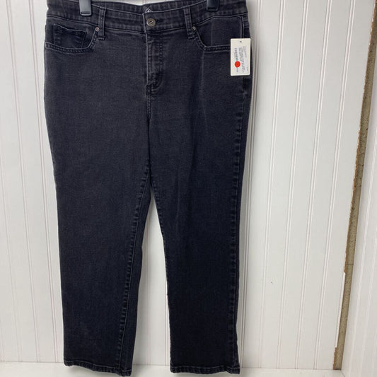 STRAIGHT LEG JEANS