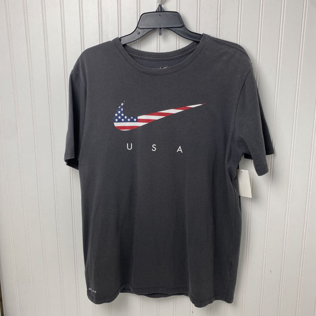SHORT SLEEVE GRAPHIC TEE