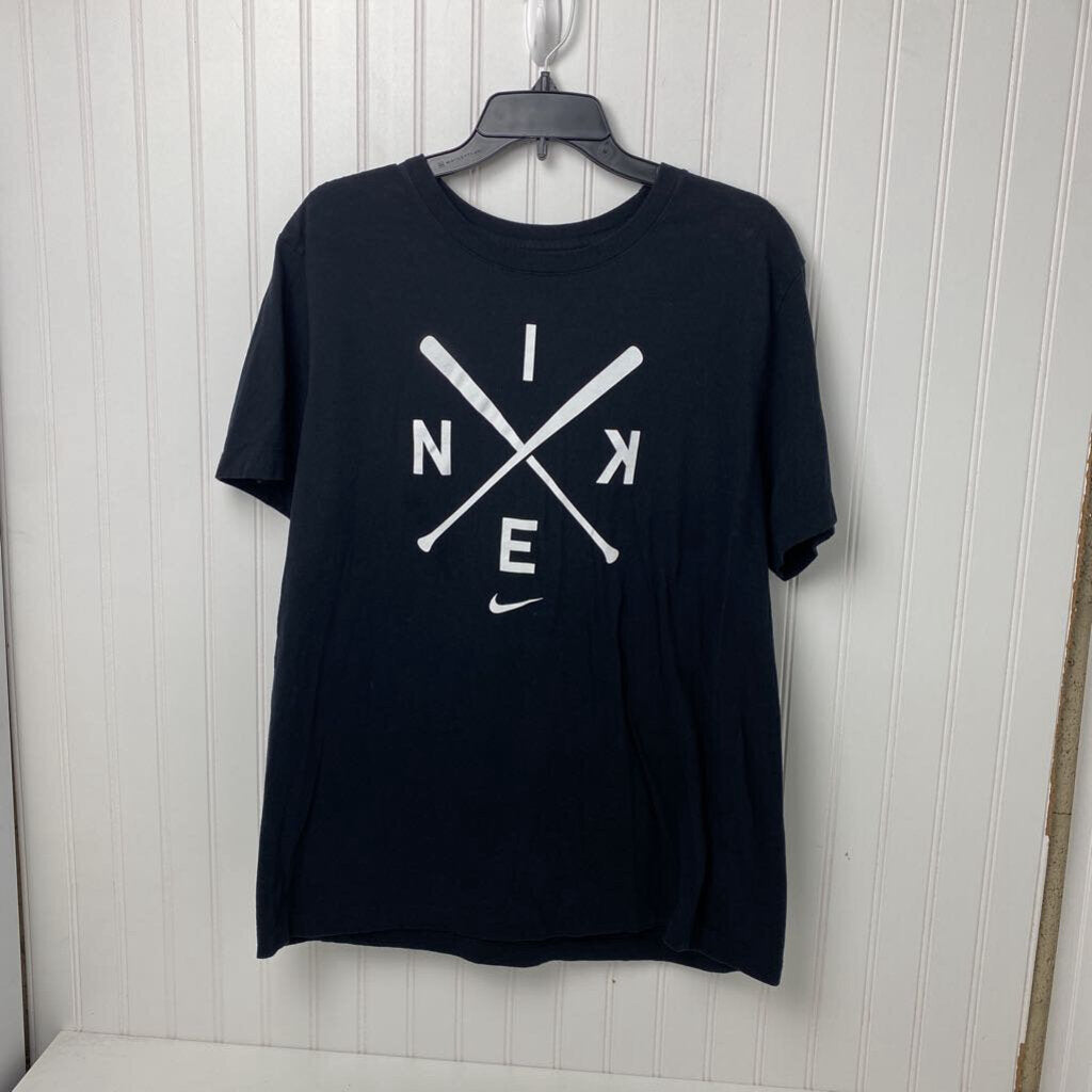 SHORT SLEEVE GRAPHIC TEE
