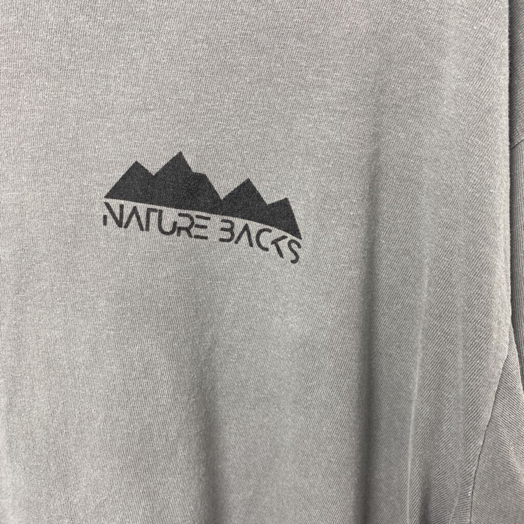 LONG SLEEVE GRAPHIC TEE