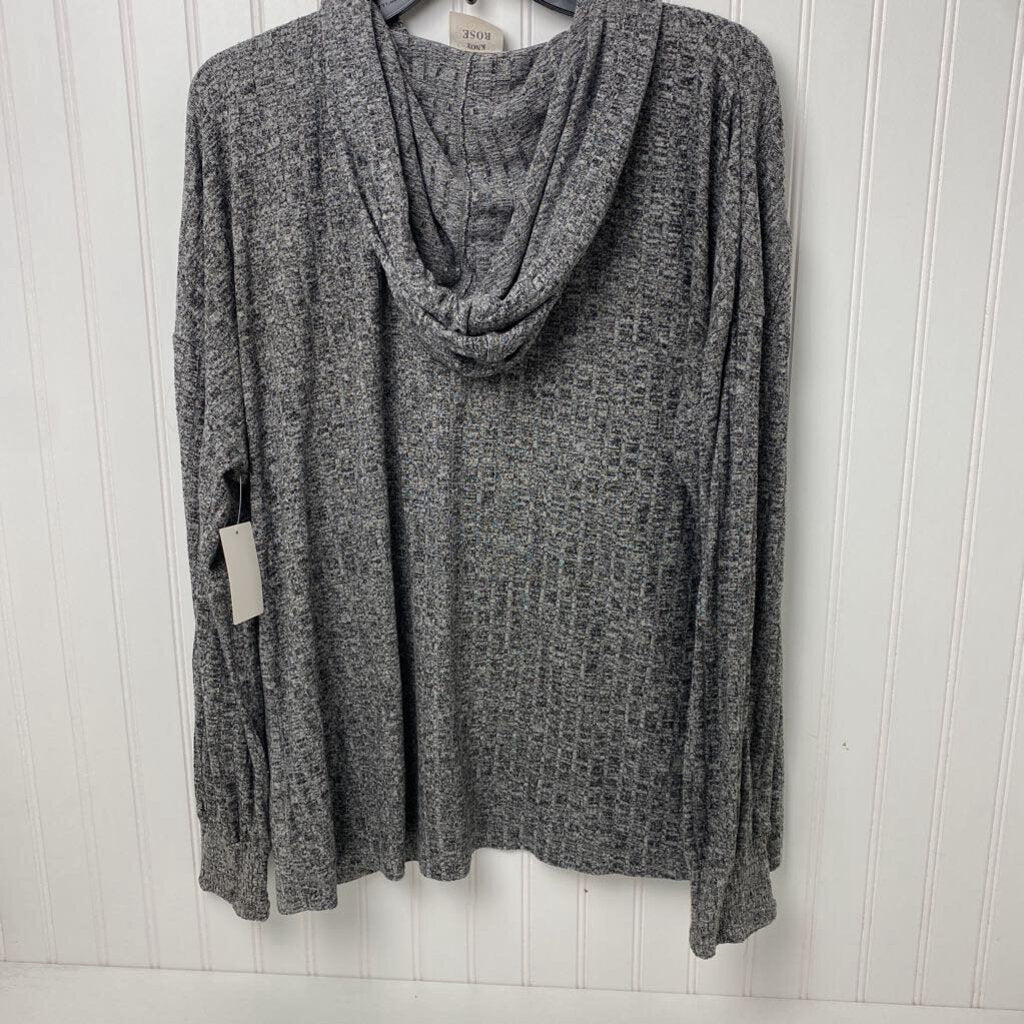 HOODED LONG SLEEVED