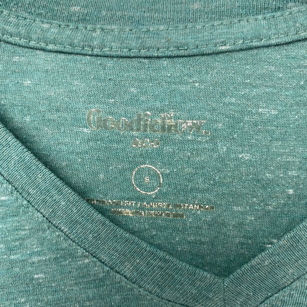 V NECK T SHIRT