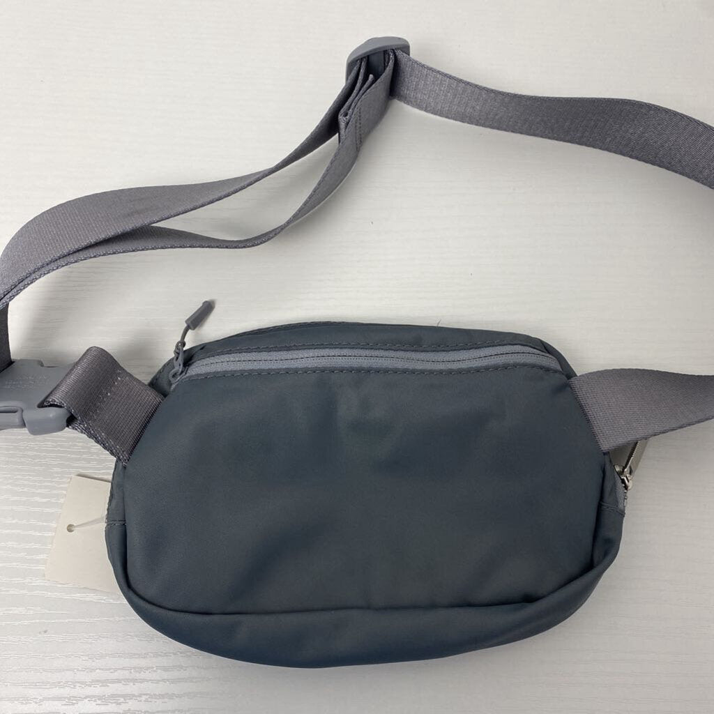 HIGH END BRAND FANNY PACK