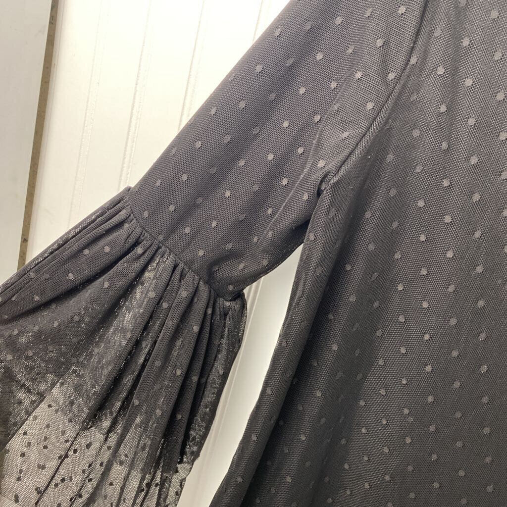 3/4 SLEEVE LINED MESH TOP