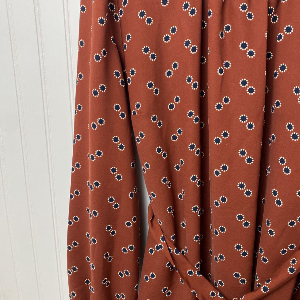 LONG SLEEVED HIGH NECK DRESS