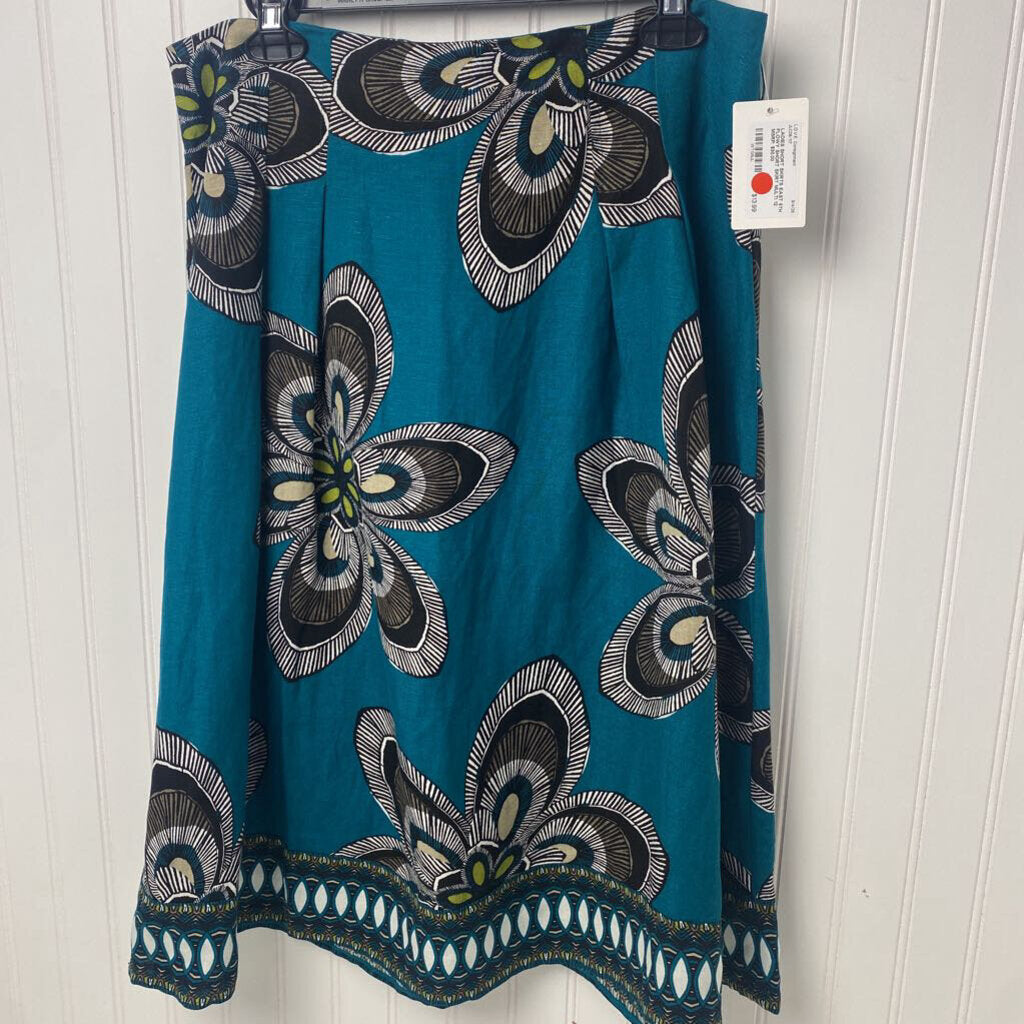 FLOWY SHORT SKIRT
