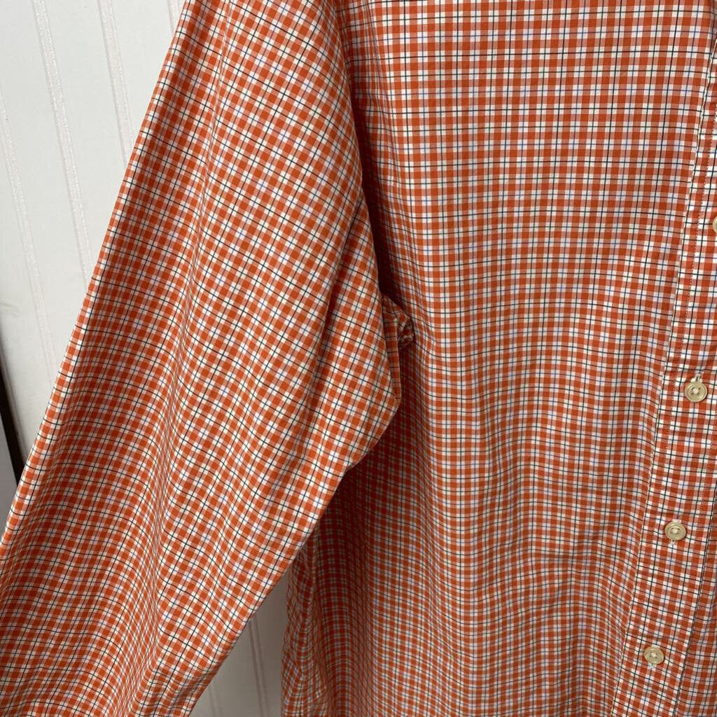 LONG SLEEVED BUTTON DOWN