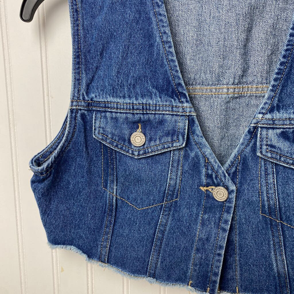 DENIM CROPPED VEST