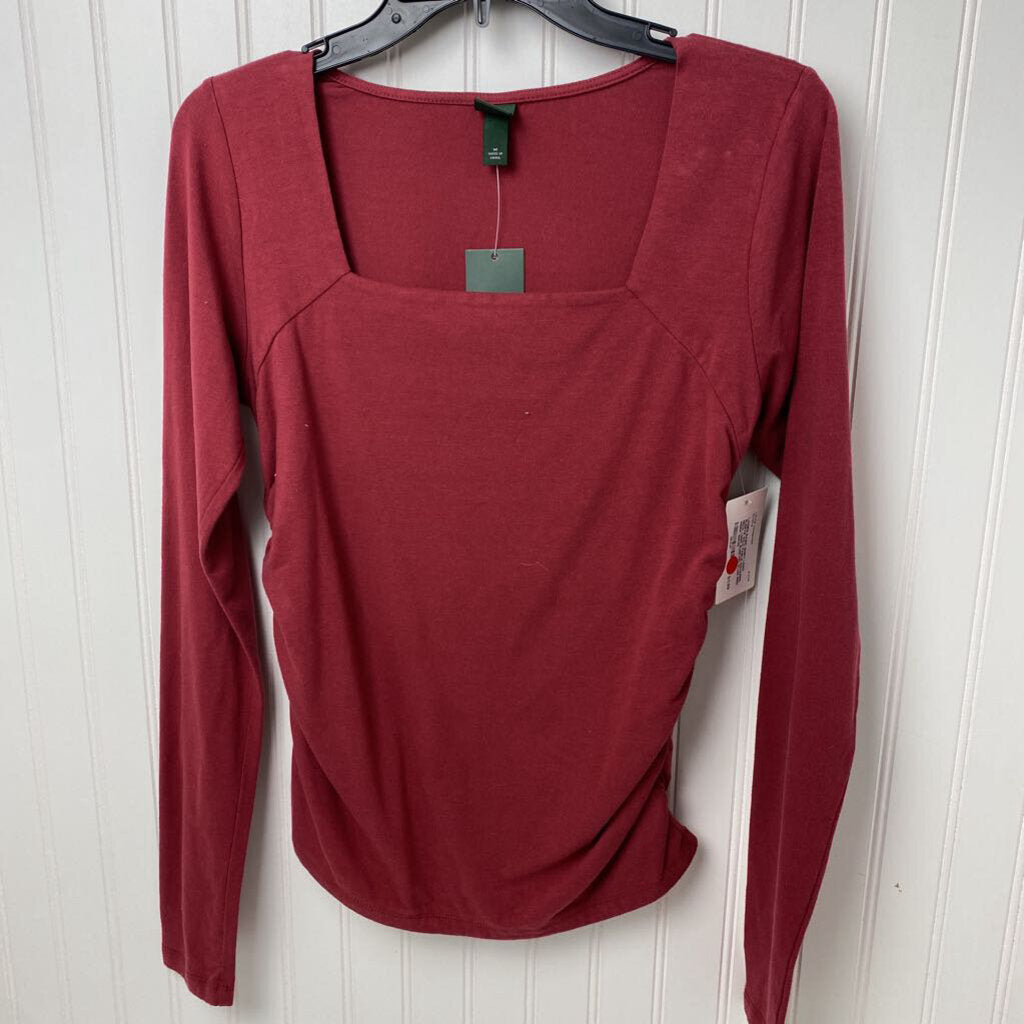 SQUARED NECK LONG SLEEVED