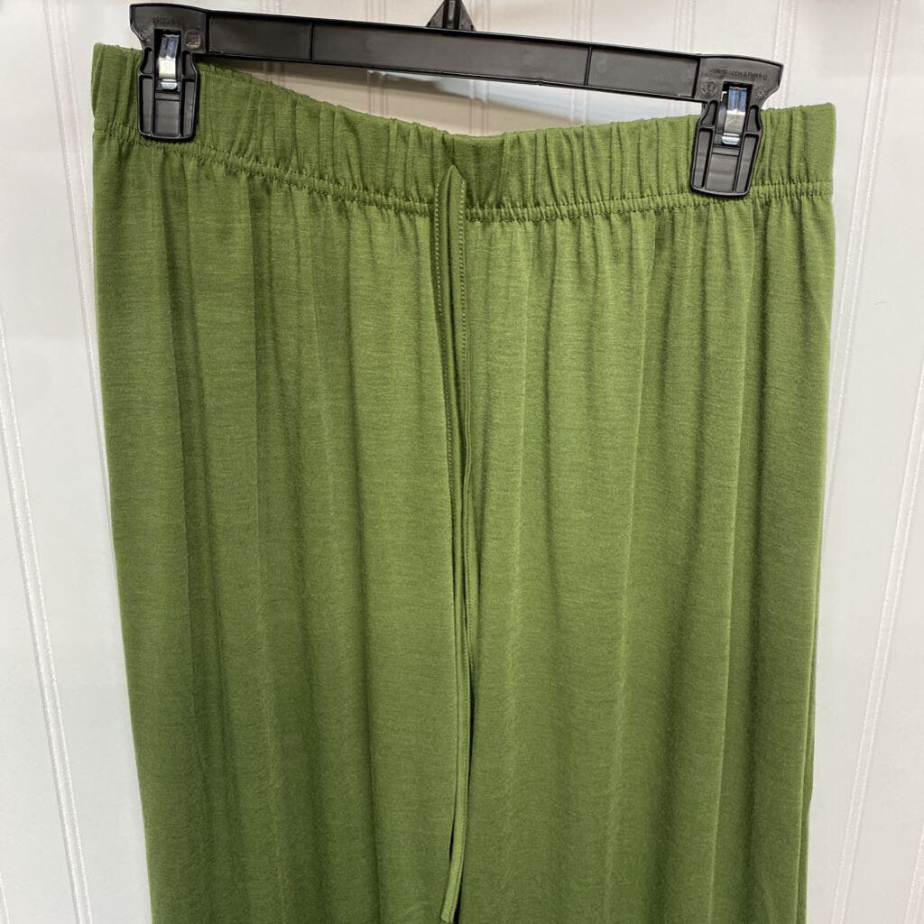 CAMI AND WIDE LEGGED PANTS