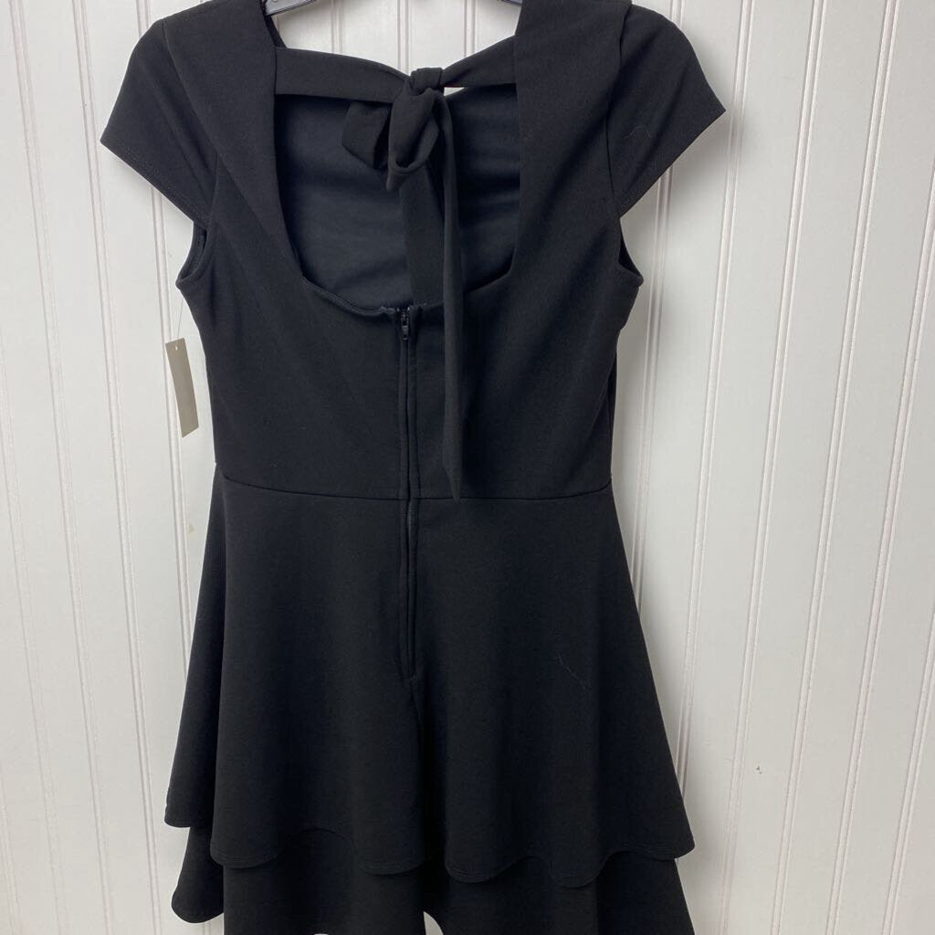 CAP SLEEVED W/BOW ON BACK