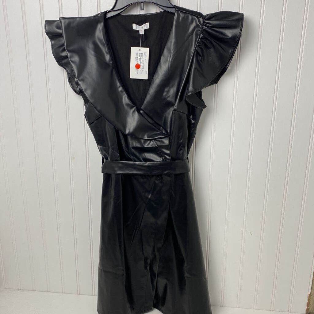 RUFFLED PLEATHER DRESS