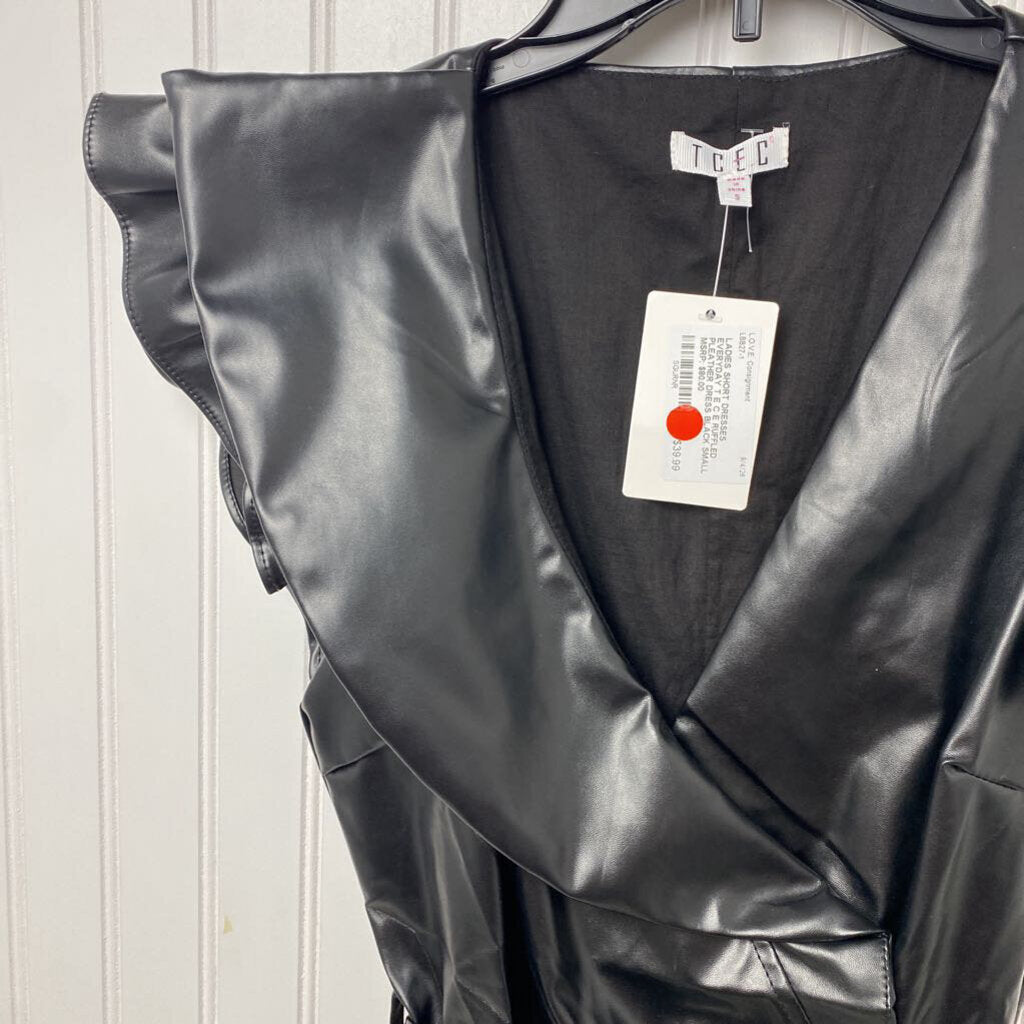 RUFFLED PLEATHER DRESS
