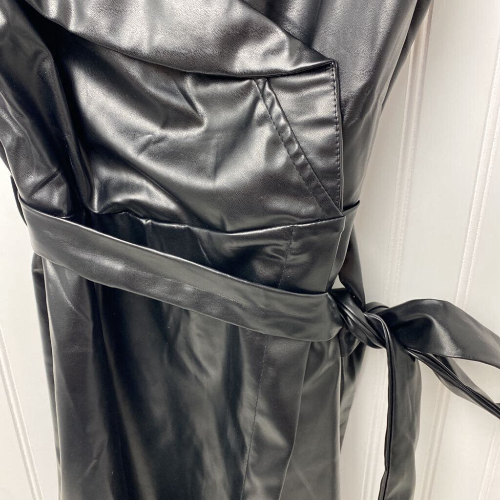 RUFFLED PLEATHER DRESS