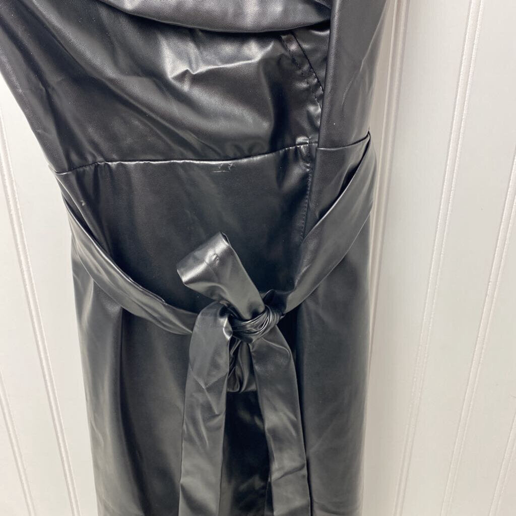 RUFFLED PLEATHER DRESS