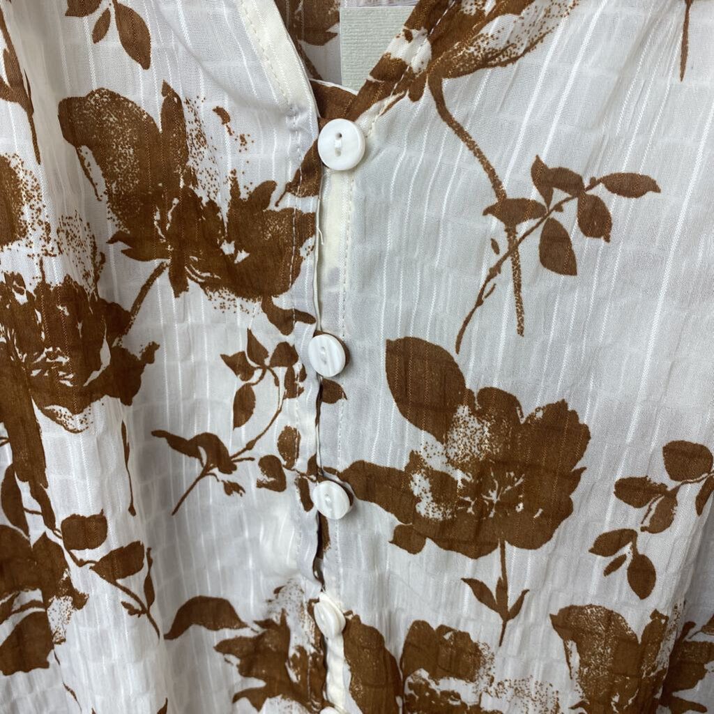 V NECK BUTTON DOWN