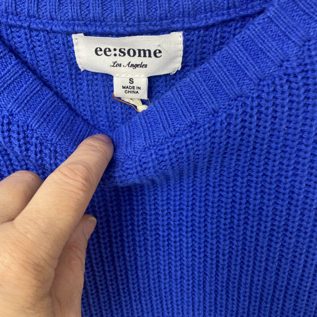 PUFFY SLEEVED SWEATER