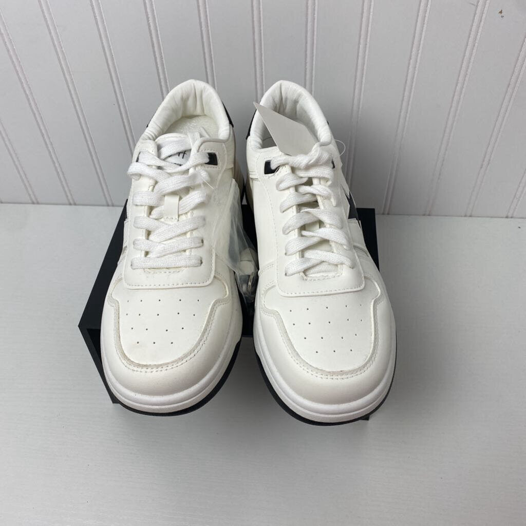 LEATHER TENNIS SHOES