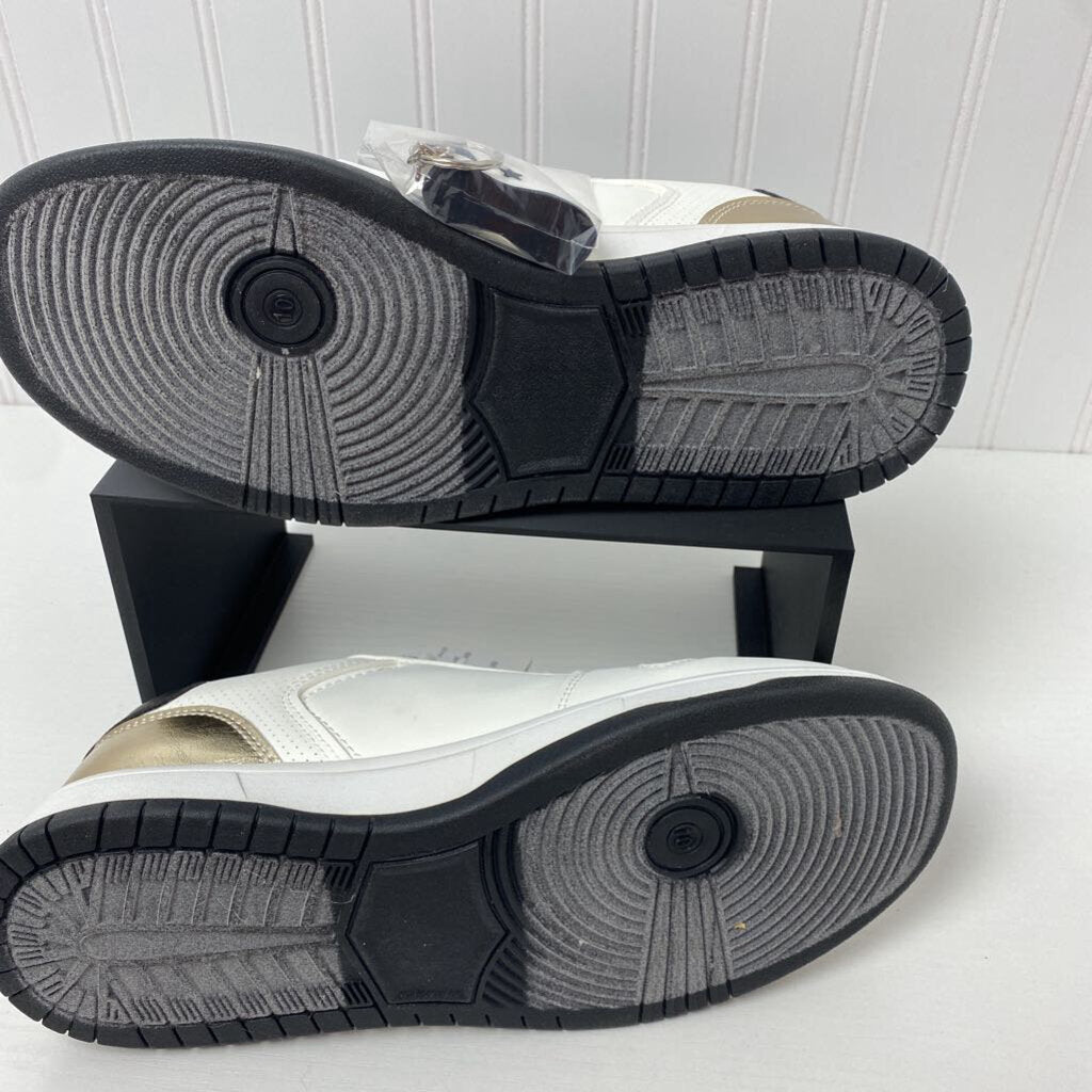 LEATHER TENNIS SHOES