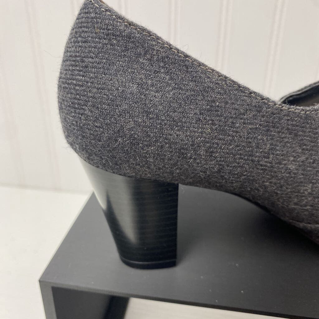 WOOL HEELS WITH BUTTONS