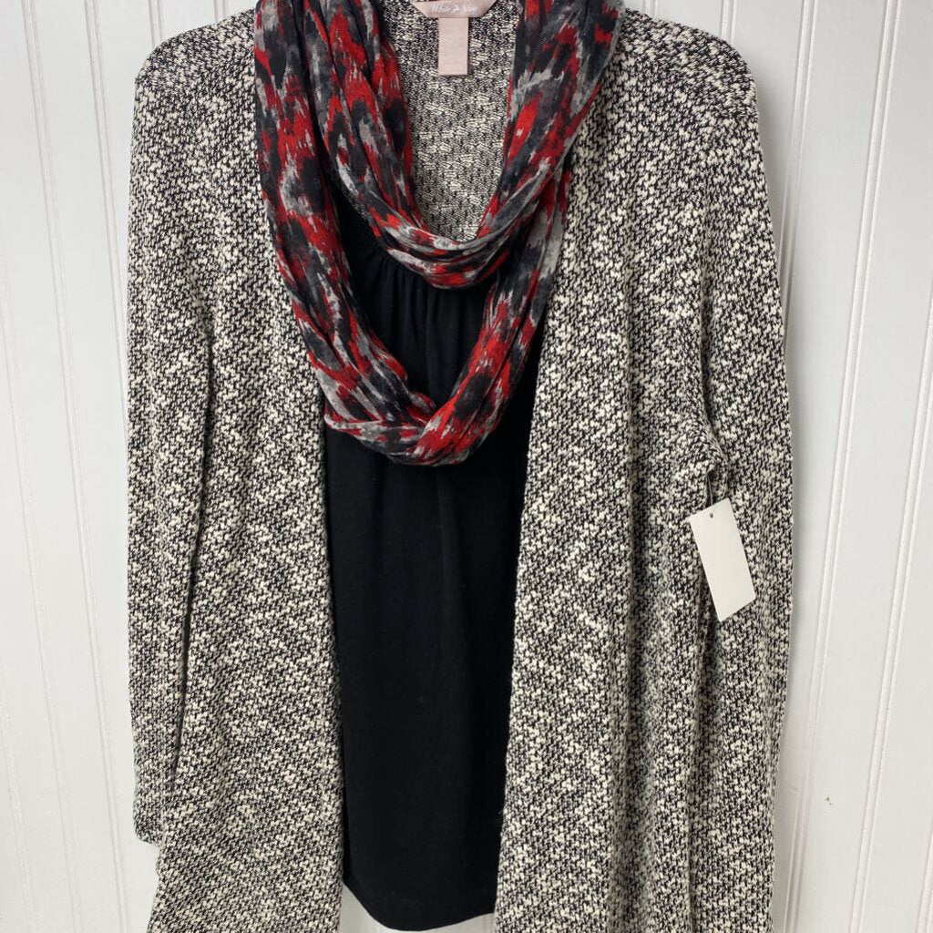 LAYORED TOP WITH SCARF