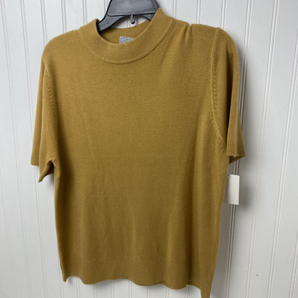 SHORT SLEEVED SWEATER