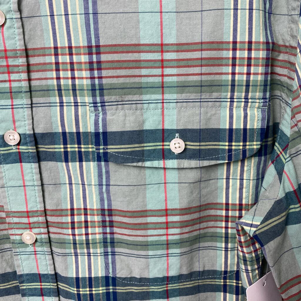 LONG SLEEVE PLAID BUTTON UP