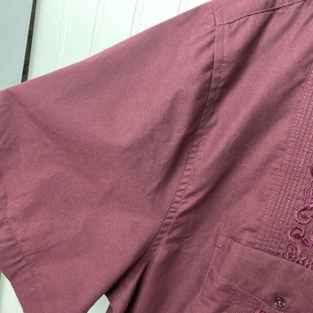 SHORT SLEEVE BUTTON UP
