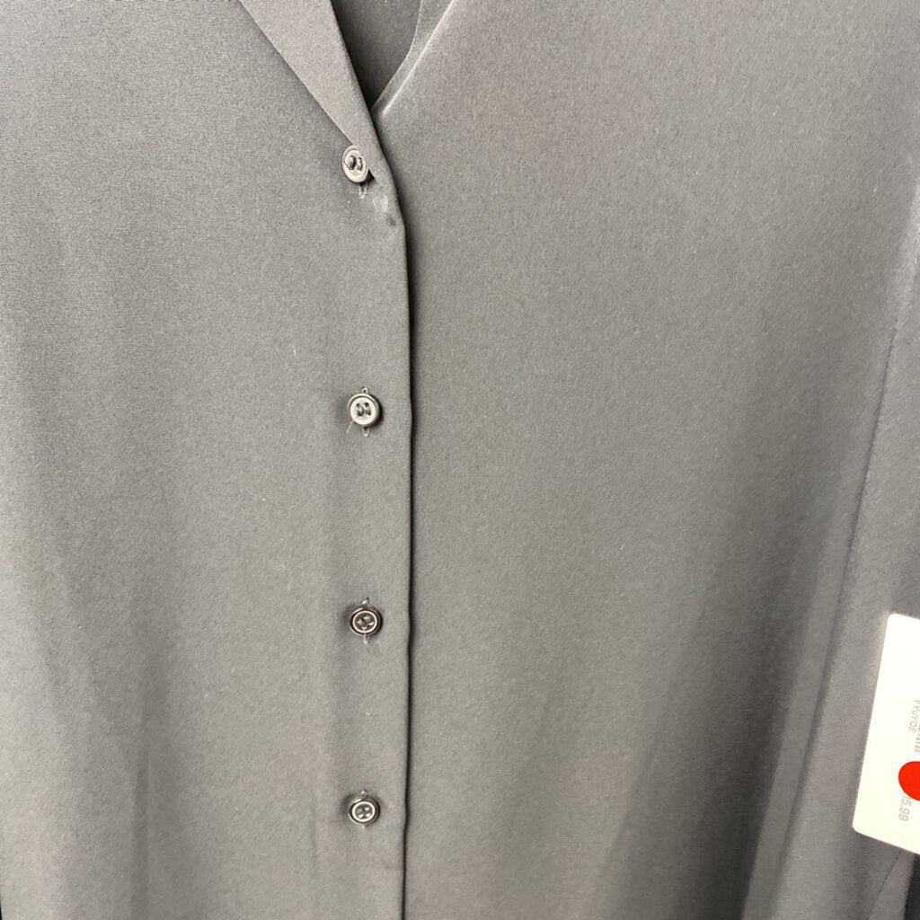 LONG SLEEVED BUTTON DOWN