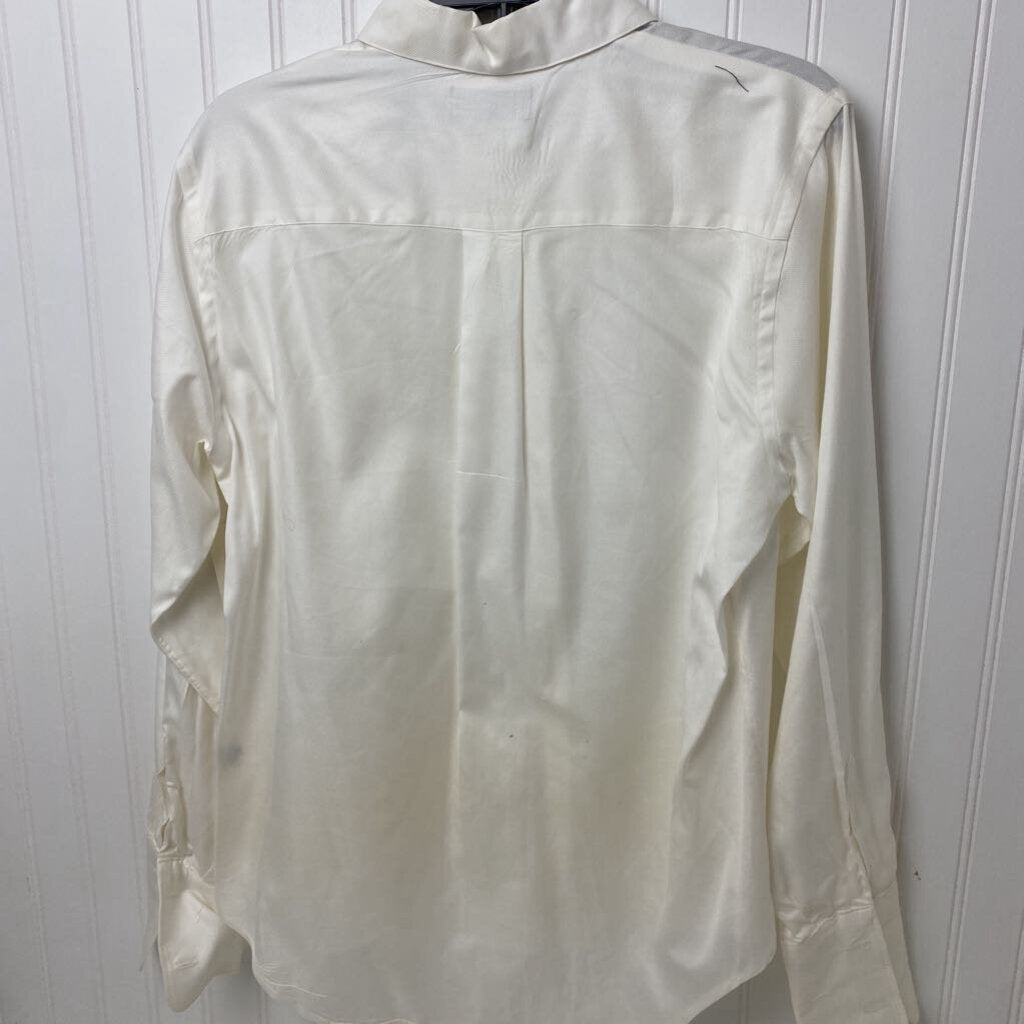 LONG SLEEVED BUTTON DOWN