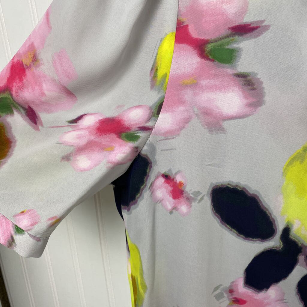 FLORAL SHORT SLEEVED